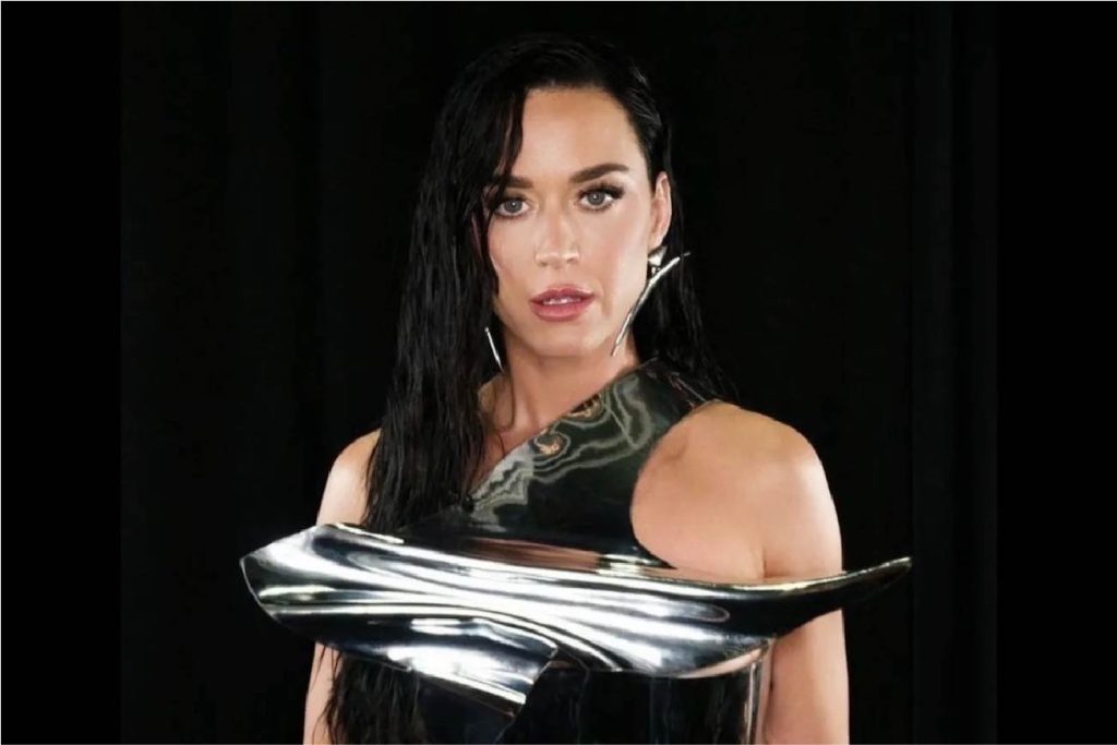 Katy Perry Protes Penggunaan Lagu Firework di Video Serangan Militer